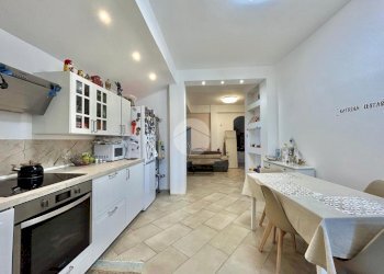 Quadrilocale Via Francesco Crispi, Savona (zona Lavagnola) - foto 2