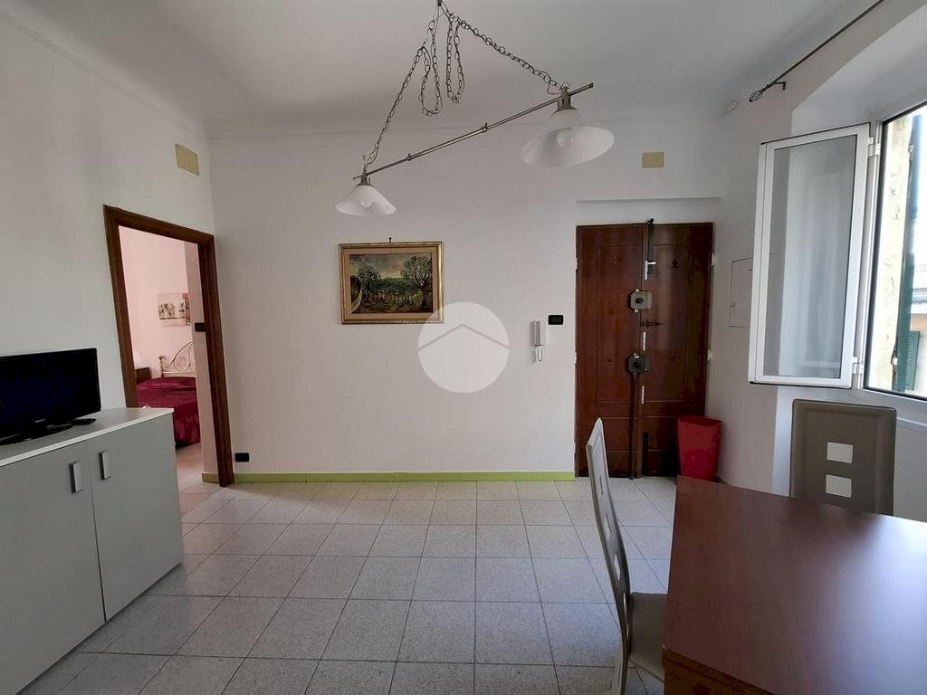 Four-room apartment Via antonio piccone, Genova (neighborhood Certosa) - photo 2