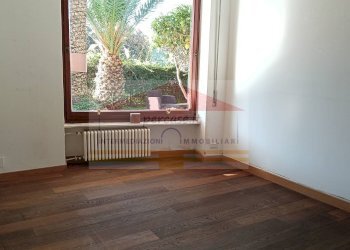 Foto 11 - Quadrilocale Corso degli Inglesi
 
478, Sanremo - foto 11