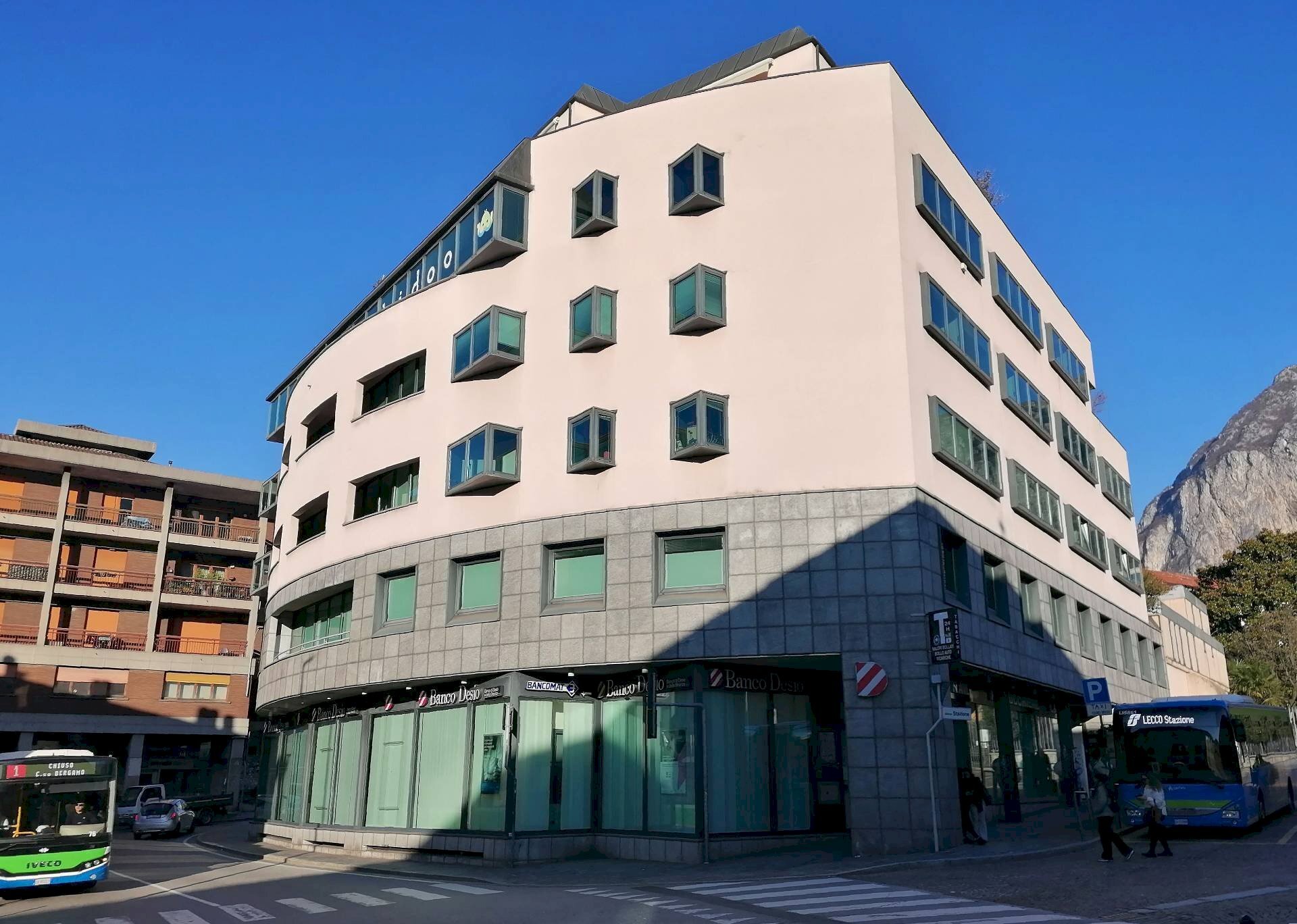 Foto 2 - Office Piazza Stazione, Lecco - photo 2