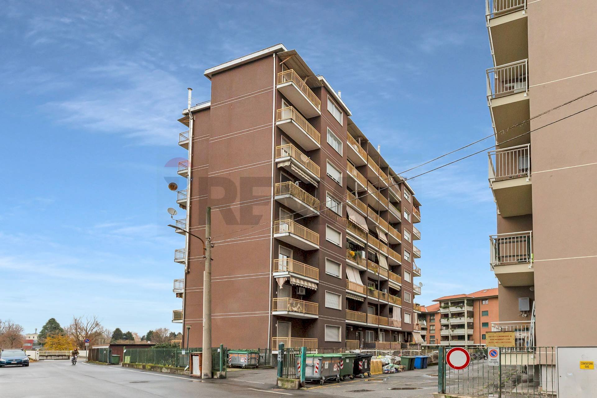 Edificio all\'aperto - Quadrilocale Piazza Giovanni XXIII
 
71, Senago - foto 1
