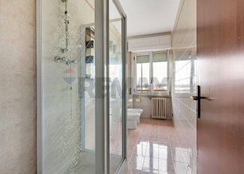 Bagno - Quadrilocale Piazza Giovanni XXIII
 
71, Senago - foto 6