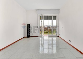 Stanza vuota - Quadrilocale Piazza Giovanni XXIII
 
71, Senago - foto 12