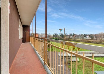 Balcone - Quadrilocale Piazza Giovanni XXIII
 
71, Senago - foto 15