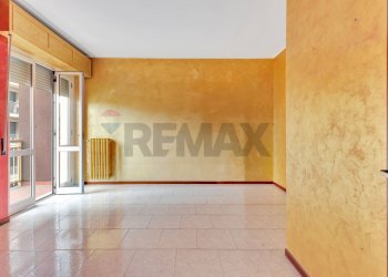 Stanza vuota - Quadrilocale Piazza Giovanni XXIII
 
71, Senago - foto 28