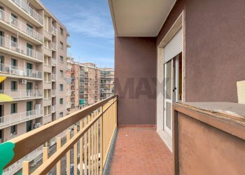 Balcone - Quadrilocale Piazza Giovanni XXIII
 
71, Senago - foto 33