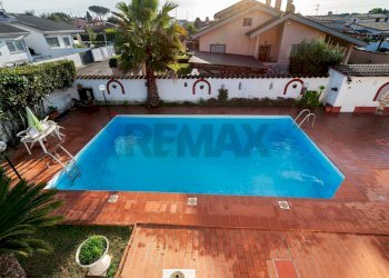 Piscina - Villa via giulio bas
 
30, Roma - foto 36