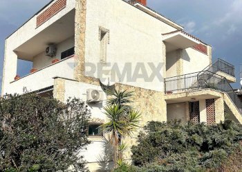 Casa all\'aperto - Villa Via Lago d'Iseo
 
2, Pomezia - foto 2