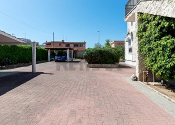 Terrazza - Villa Via Lago d'Iseo
 
2, Pomezia - foto 6