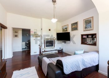 Soggiorno - Villa Via Lago d'Iseo
 
2, Pomezia - foto 9