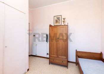 Camera / camera da letto - Villa Via Lago d'Iseo
 
2, Pomezia - foto 29