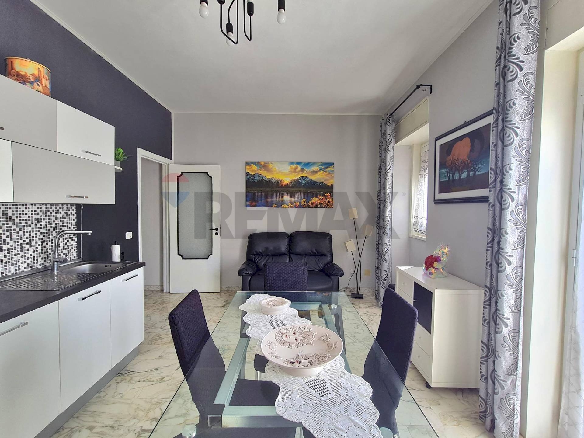 Sala da pranzo - Three-room apartment via degli operai
85, Lentini - photo 3