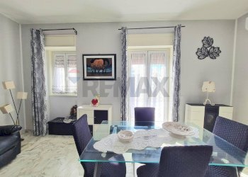 Sala da pranzo - Trilocale via degli operai
 
85, Lentini - foto 12