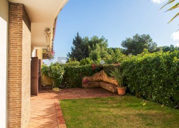 Giardino - Villa VIA BARRIERA DEL BOSCO
 
5, Sant'Agata Li Battiati - foto 4