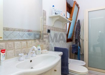 Bagno - Villa VIA BARRIERA DEL BOSCO
 
5, Sant'Agata Li Battiati - foto 27
