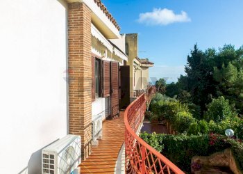 Balcone - Villa VIA BARRIERA DEL BOSCO
 
5, Sant'Agata Li Battiati - foto 46