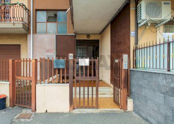 Edificio all\'aperto - Quadrilocale Via IV Novembre
 
126, Aci Catena - foto 9