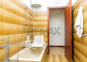 Bagno - Quadrilocale Via IV Novembre
 
126, Aci Catena - foto 22