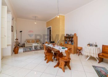 Sala da pranzo - Appartamento Via Palli Lucchese
 
56, Catania - foto 9