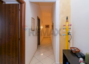 Hall / corridoio - Appartamento Via Palli Lucchese
 
56, Catania - foto 19