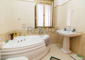 Bagno - Appartamento Via Palli Lucchese
 
56, Catania - foto 21