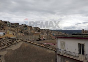 Edificio all\'aperto - Casa indipendente Via Po
 
4, Vizzini - foto 15