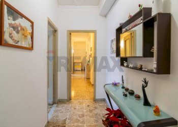 Hall / corridoio - Trilocale Via Timparello
 
22, Mascalucia - foto 3