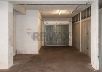 Parcheggio - Box Via Allegria
 
26, Catania - foto 8