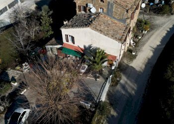 Casa all\'aperto - Casa semi indipendente Via Eremiti
 
6, Cupramontana - foto 30