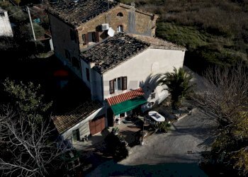 Casa all\'aperto - Casa semi indipendente Via Eremiti
 
6, Cupramontana - foto 32