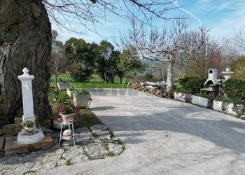 Giardino - Casa semi indipendente Via Eremiti
 
6, Cupramontana - foto 37