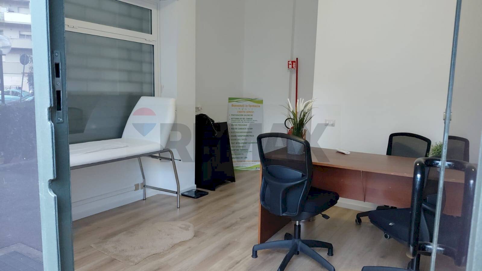 Ufficio - Negozio via Pescosolido
 
178, Roma - foto 1