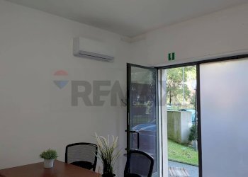 Sala da pranzo - Negozio via Pescosolido
 
178, Roma - foto 23