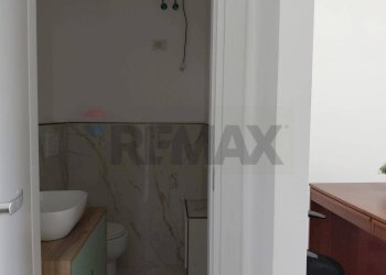 Bagno - Negozio via Pescosolido
 
178, Roma - foto 25