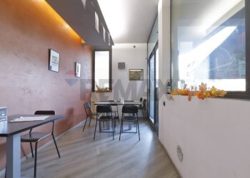 Sala da pranzo - Bar Tavola Calda - Fredda VIA LOMBARDIA
 
6, Desio - foto 13