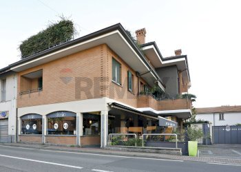 Casa all\'aperto - Bar Tavola Calda - Fredda VIA LOMBARDIA
 
6, Desio - foto 21