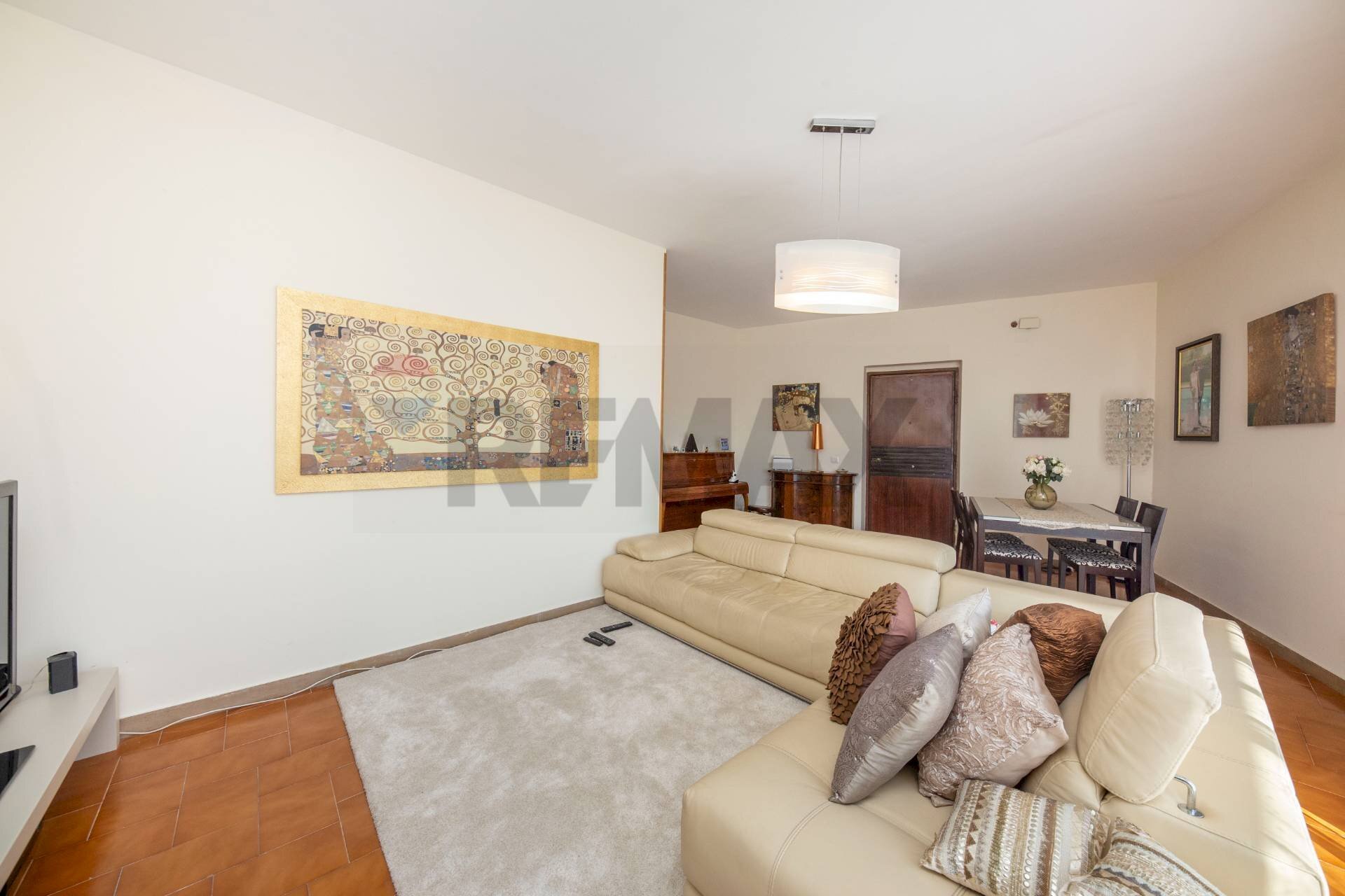 Sala da pranzo - Quadrilocale Via Della Sibilla
 
29, Catania - foto 1