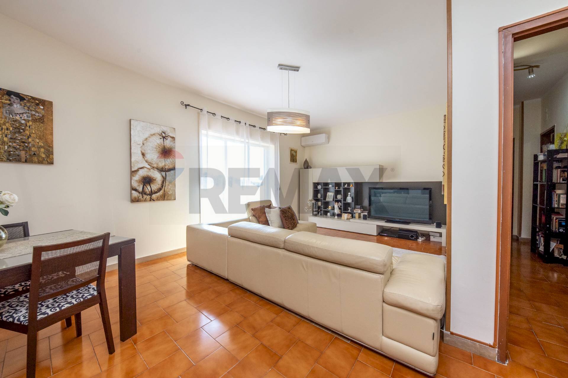 Sala da pranzo - Quadrilocale Via Della Sibilla
 
29, Catania - foto 3