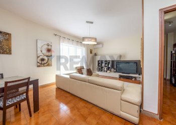 Sala da pranzo - Quadrilocale Via Della Sibilla
 
29, Catania - foto 3