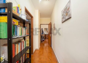 Hall / corridoio - Quadrilocale Via Della Sibilla
 
29, Catania - foto 9