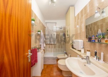 Bagno - Quadrilocale Via Della Sibilla
 
29, Catania - foto 11