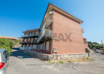 Edificio all\'aperto - Quadrilocale Via Della Sibilla
 
29, Catania - foto 27