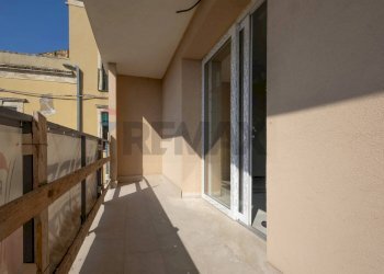 Balcone - Quadrilocale Via Claudio Claudiano
 
2, Catania - foto 13