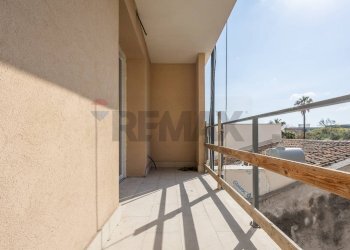 Balcone - Quadrilocale Via Claudio Claudiano
 
2, Catania - foto 14