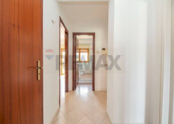 Hall / corridoio - Appartamento via san gregorio
 
75, Aci Castello - foto 8