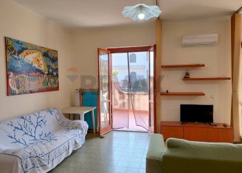 Soggiorno - Trilocale Via Recanati
 
11, Giardini-Naxos - foto 3