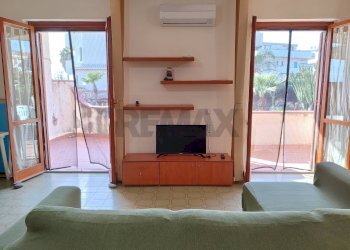 Soggiorno - Trilocale Via Recanati
 
11, Giardini-Naxos - foto 4