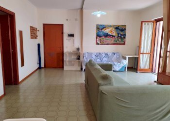 Soggiorno - Trilocale Via Recanati
 
11, Giardini-Naxos - foto 8