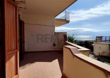 Balcone - Trilocale Via Recanati
 
11, Giardini-Naxos - foto 20