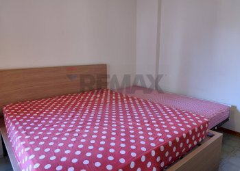 Camera / camera da letto - Trilocale Via Recanati
 
11, Giardini-Naxos - foto 31